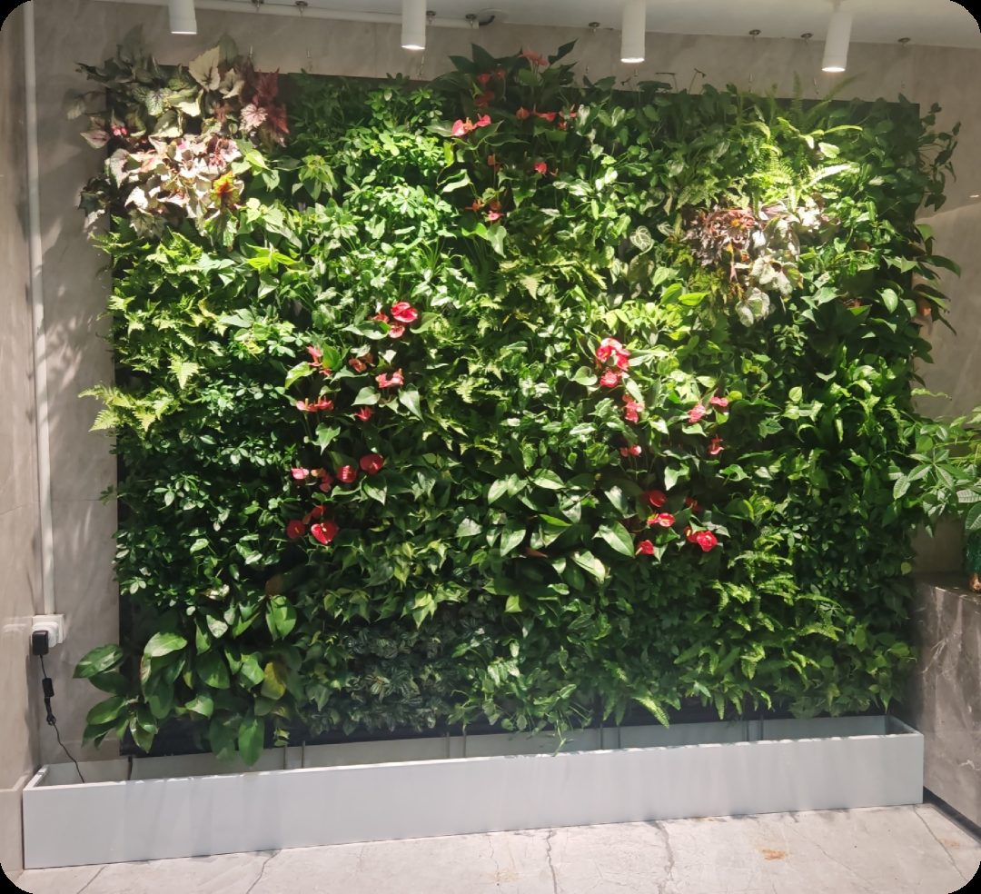 迷你森「拼图式」造景：揭秘可拼接的植物墙单元系统